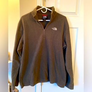 EUC North Face 1/4 zip fleece size medium